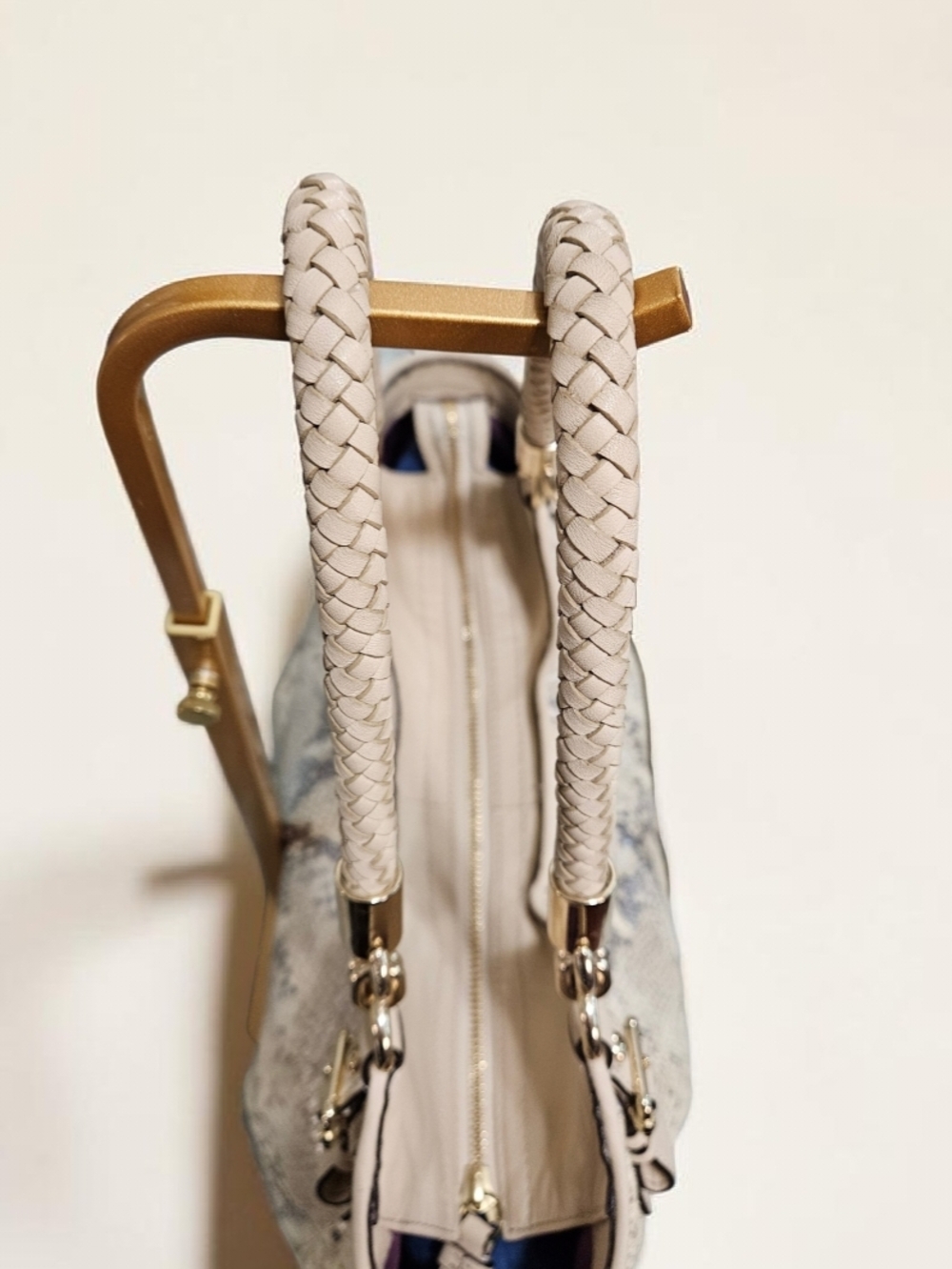 Coach 2011 Madison Python Embossed Hobo Bag w/matching Wristlet - Picture 15 of 16